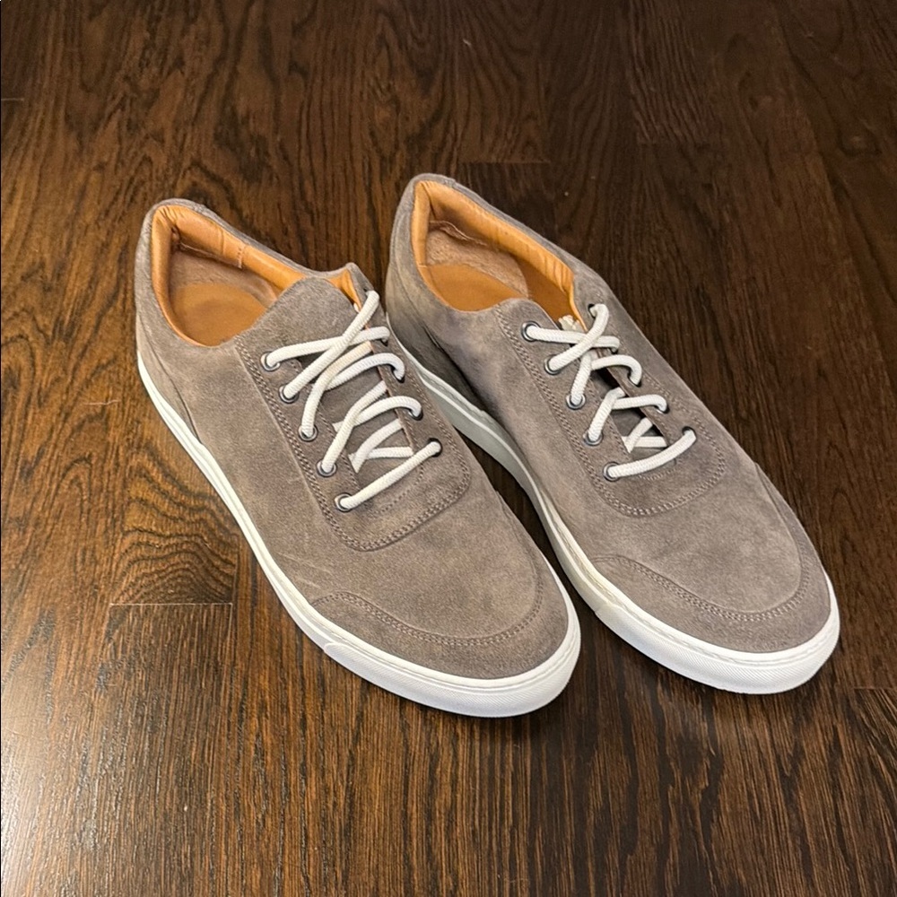 Harry’s of London Men's Suede Casual Sneakers in Taupe